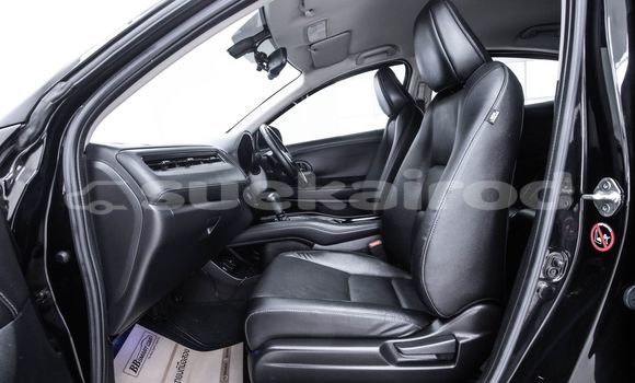 ซื้อ รถมือสอง Honda HR-V สีดำ รถยนต์ ใน %{เมือง} ใน กรุงเทพมหานคร ซื้อ รถมือสอง Honda HR-V สีดำ รถยนต์ ใน %{เมือง} ใน กรุงเทพมหานคร