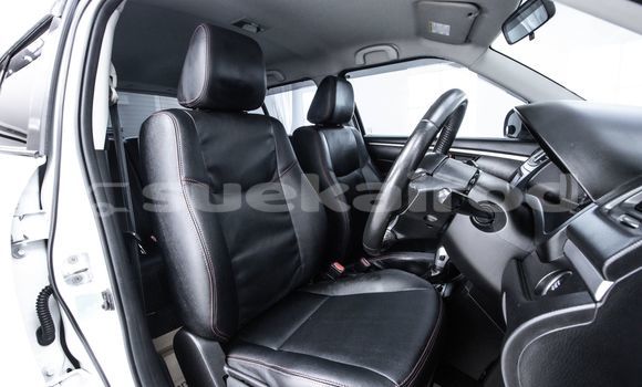 Buy Used Suzuki Swift White Car in Bangkok in Bangkok Buy Used Suzuki Swift White Car in Bangkok in Bangkok