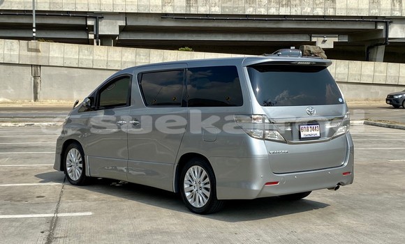 Buy Used Toyota Vellfire Silver Car in Bangkok in Bangkok Buy Used Toyota Vellfire Silver Car in Bangkok in Bangkok