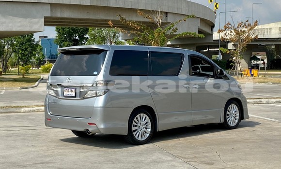 ซื้อ รถมือสอง Toyota Vellfire เงิน รถยนต์ ใน %{เมือง} ใน กรุงเทพมหานคร ซื้อ รถมือสอง Toyota Vellfire เงิน รถยนต์ ใน %{เมือง} ใน กรุงเทพมหานคร