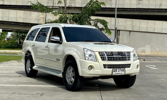 ซื้อ รถมือสอง Isuzu MU-7 ขาว รถยนต์ ใน %{เมือง} ใน กรุงเทพมหานคร