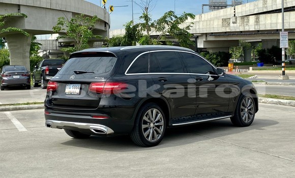 ซื้อ รถมือสอง Mercedes-Benz GLC 250D สีดำ รถยนต์ ใน %{เมือง} ใน กรุงเทพมหานคร ซื้อ รถมือสอง Mercedes-Benz GLC 250D สีดำ รถยนต์ ใน %{เมือง} ใน กรุงเทพมหานคร