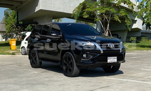 Buy Used Toyota Fortuner Black Car in Bangkok in Bangkok