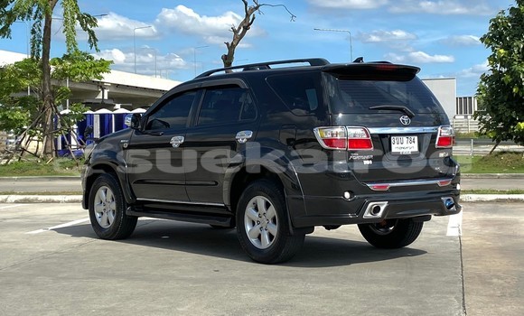ซื้อ รถมือสอง Toyota Fortuner สีดำ รถยนต์ ใน %{เมือง} ใน กรุงเทพมหานคร ซื้อ รถมือสอง Toyota Fortuner สีดำ รถยนต์ ใน %{เมือง} ใน กรุงเทพมหานคร