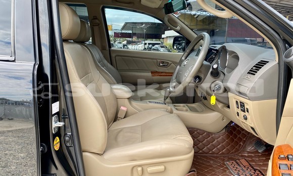 ซื้อ รถมือสอง Toyota Fortuner สีดำ รถยนต์ ใน %{เมือง} ใน กรุงเทพมหานคร ซื้อ รถมือสอง Toyota Fortuner สีดำ รถยนต์ ใน %{เมือง} ใน กรุงเทพมหานคร