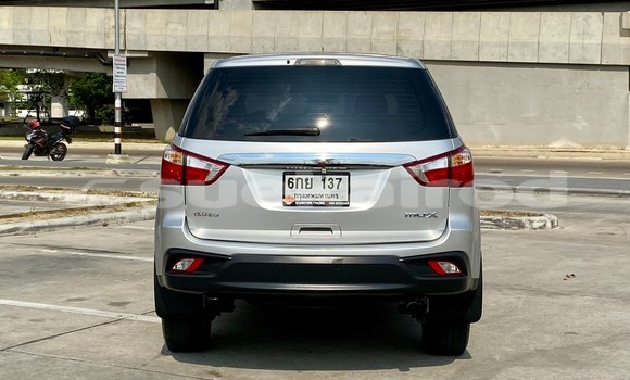 Buy Used Isuzu MU-X Other Car in Bangkok in Bangkok Buy Used Isuzu MU-X Other Car in Bangkok in Bangkok