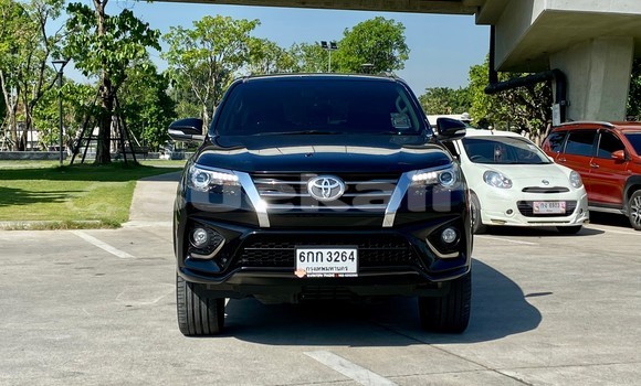 ซื้อ รถมือสอง Toyota Fortuner สีดำ รถยนต์ ใน %{เมือง} ใน กรุงเทพมหานคร ซื้อ รถมือสอง Toyota Fortuner สีดำ รถยนต์ ใน %{เมือง} ใน กรุงเทพมหานคร