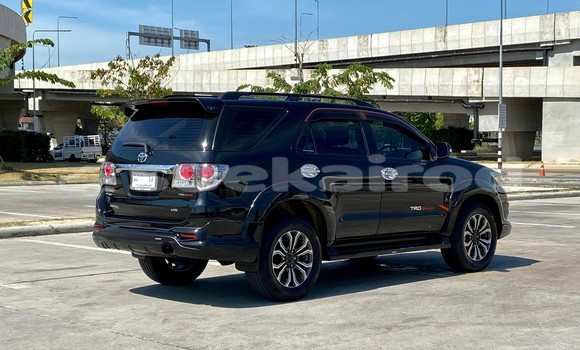 ซื้อ รถมือสอง Toyota Fortuner สีดำ รถยนต์ ใน %{เมือง} ใน กรุงเทพมหานคร ซื้อ รถมือสอง Toyota Fortuner สีดำ รถยนต์ ใน %{เมือง} ใน กรุงเทพมหานคร