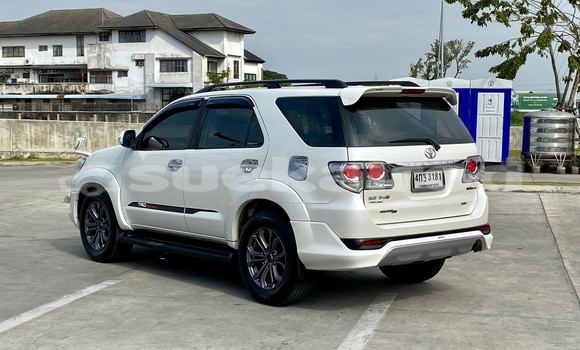 ซื้อ รถมือสอง Toyota Fortuner ขาว รถยนต์ ใน %{เมือง} ใน กรุงเทพมหานคร ซื้อ รถมือสอง Toyota Fortuner ขาว รถยนต์ ใน %{เมือง} ใน กรุงเทพมหานคร