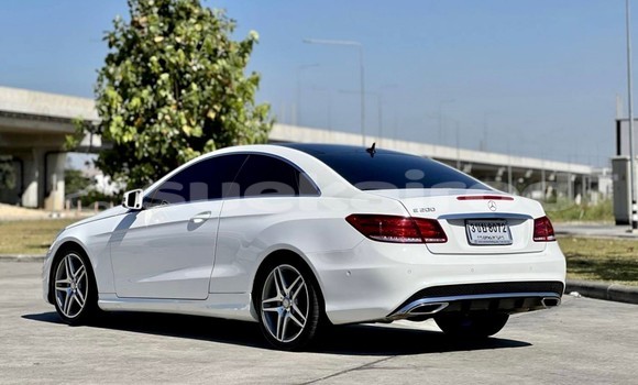 ซื้อ รถมือสอง Mercedes-Benz E-Classe ขาว รถยนต์ ใน %{เมือง} ใน กรุงเทพมหานคร ซื้อ รถมือสอง Mercedes-Benz E-Classe ขาว รถยนต์ ใน %{เมือง} ใน กรุงเทพมหานคร