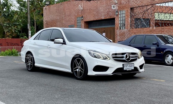 Buy Used Mercedes-Benz E-Classe White Car in Bangkok in Bangkok