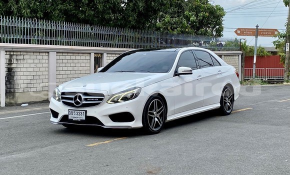 ซื้อ รถมือสอง Mercedes-Benz E-Classe ขาว รถยนต์ ใน %{เมือง} ใน กรุงเทพมหานคร ซื้อ รถมือสอง Mercedes-Benz E-Classe ขาว รถยนต์ ใน %{เมือง} ใน กรุงเทพมหานคร