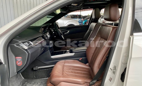 ซื้อ รถมือสอง Mercedes-Benz E-Classe ขาว รถยนต์ ใน %{เมือง} ใน กรุงเทพมหานคร ซื้อ รถมือสอง Mercedes-Benz E-Classe ขาว รถยนต์ ใน %{เมือง} ใน กรุงเทพมหานคร