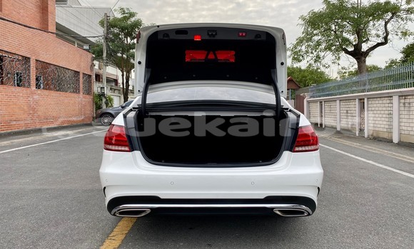 ซื้อ รถมือสอง Mercedes-Benz E-Classe ขาว รถยนต์ ใน %{เมือง} ใน กรุงเทพมหานคร ซื้อ รถมือสอง Mercedes-Benz E-Classe ขาว รถยนต์ ใน %{เมือง} ใน กรุงเทพมหานคร