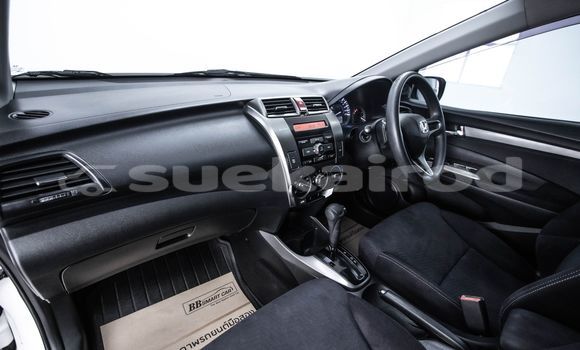 ซื้อ รถมือสอง Honda City ขาว รถยนต์ ใน %{เมือง} ใน กรุงเทพมหานคร ซื้อ รถมือสอง Honda City ขาว รถยนต์ ใน %{เมือง} ใน กรุงเทพมหานคร