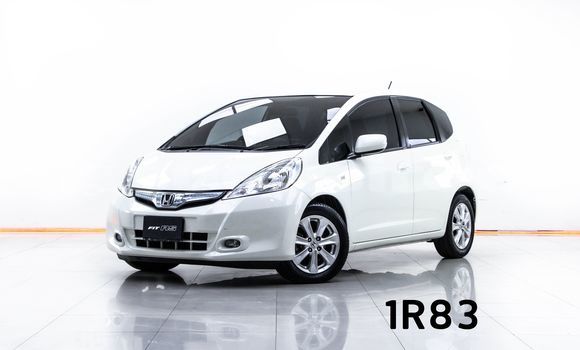 Buy Used Honda Jazz White Car in Bangkok in Bangkok Buy Used Honda Jazz White Car in Bangkok in Bangkok