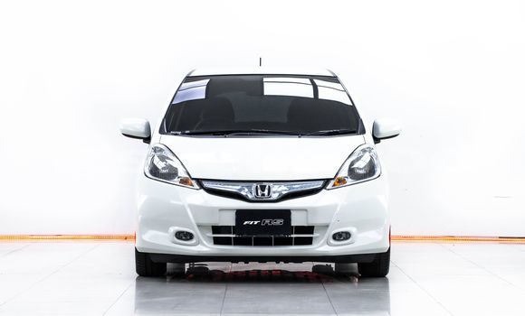 Buy Used Honda Jazz White Car in Bangkok in Bangkok Buy Used Honda Jazz White Car in Bangkok in Bangkok