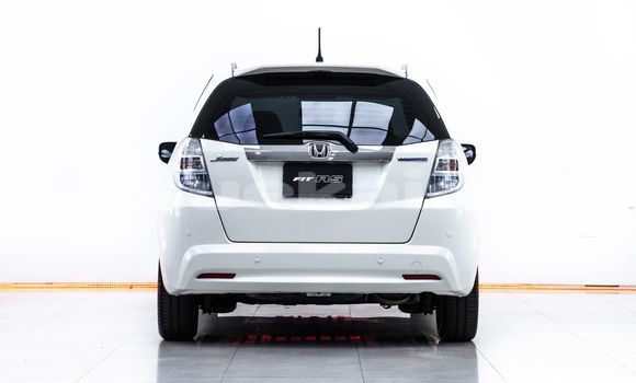 Buy Used Honda Jazz White Car in Bangkok in Bangkok Buy Used Honda Jazz White Car in Bangkok in Bangkok