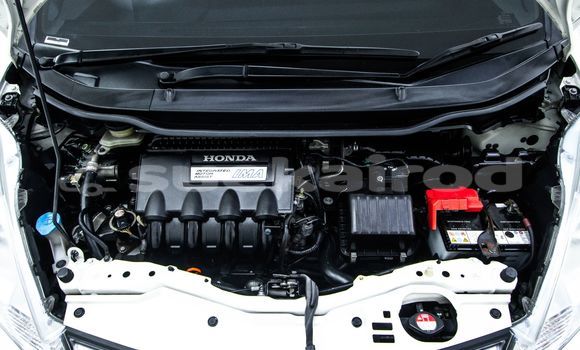 Buy Used Honda Jazz White Car in Bangkok in Bangkok Buy Used Honda Jazz White Car in Bangkok in Bangkok