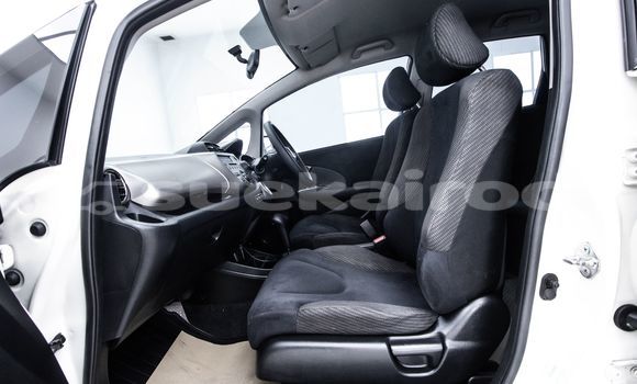 Buy Used Honda Jazz White Car in Bangkok in Bangkok Buy Used Honda Jazz White Car in Bangkok in Bangkok