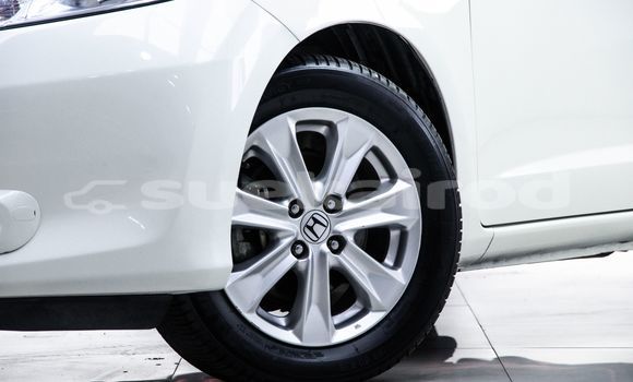 Buy Used Honda Jazz White Car in Bangkok in Bangkok Buy Used Honda Jazz White Car in Bangkok in Bangkok