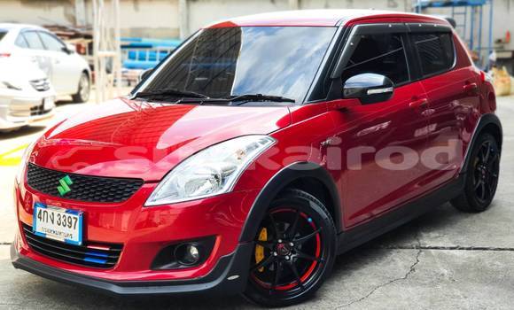 ซื้อ รถมือสอง Suzuki Swift สีแดง รถยนต์ ใน %{เมือง} ใน กรุงเทพมหานคร
