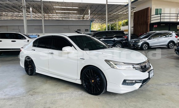 Buy Used Honda Accord White Car in Bangkok in Bangkok Buy Used Honda Accord White Car in Bangkok in Bangkok
