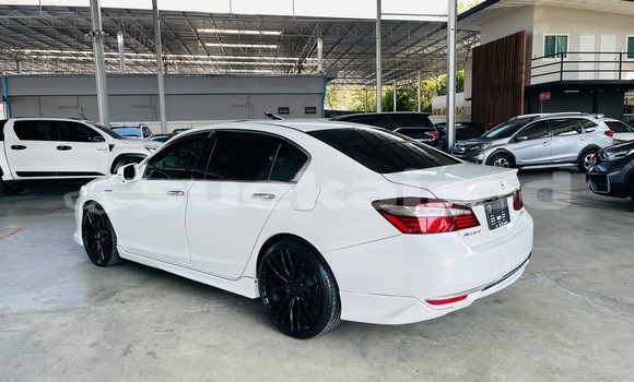 Buy Used Honda Accord White Car in Bangkok in Bangkok Buy Used Honda Accord White Car in Bangkok in Bangkok