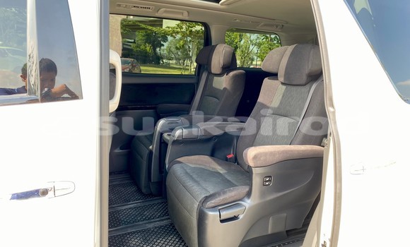 Buy Used Toyota Vellfire White Car in Bangkok in Bangkok Buy Used Toyota Vellfire White Car in Bangkok in Bangkok