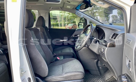 Buy Used Toyota Vellfire White Car in Bangkok in Bangkok Buy Used Toyota Vellfire White Car in Bangkok in Bangkok