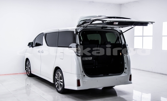 Buy Used Toyota Vellfire White Car in Bangkok in Bangkok Buy Used Toyota Vellfire White Car in Bangkok in Bangkok