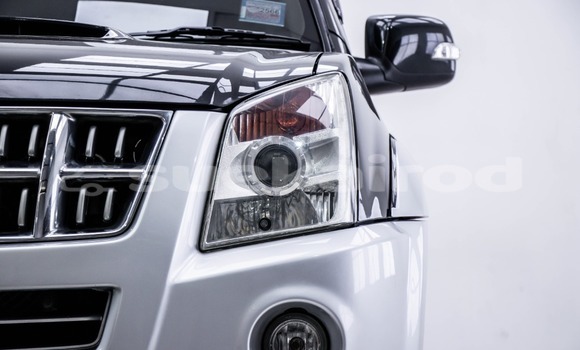 Buy Used Isuzu MU-7 Other Car in Bangkok in Bangkok Buy Used Isuzu MU-7 Other Car in Bangkok in Bangkok