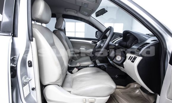 Buy Used Mitsubishi Pajero Other Car in Bangkok in Bangkok Buy Used Mitsubishi Pajero Other Car in Bangkok in Bangkok