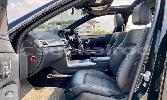 ซื้อ รถมือสอง Mercedes‒Benz E–Class สีดำ รถยนต์ ใน %{เมือง} ใน กรุงเทพมหานคร ซื้อ รถมือสอง Mercedes‒Benz E–Class สีดำ รถยนต์ ใน %{เมือง} ใน กรุงเทพมหานคร