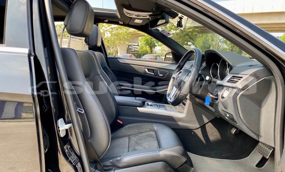 ซื้อ รถมือสอง Mercedes‒Benz E–Class สีดำ รถยนต์ ใน %{เมือง} ใน กรุงเทพมหานคร ซื้อ รถมือสอง Mercedes‒Benz E–Class สีดำ รถยนต์ ใน %{เมือง} ใน กรุงเทพมหานคร