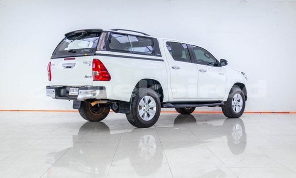 Buy Used Toyota Hiluxe Revo White Car in Bangkok in Bangkok Buy Used Toyota Hiluxe Revo White Car in Bangkok in Bangkok