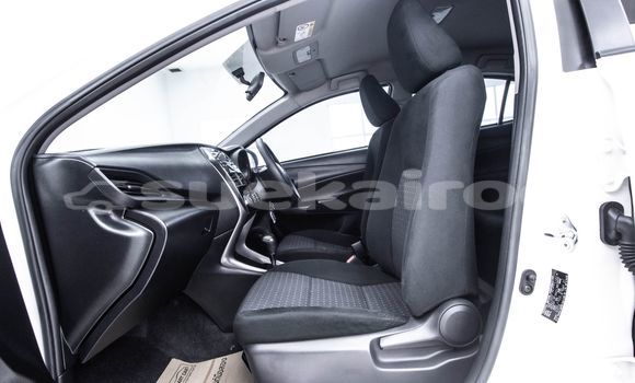 Buy Used Toyota Yaris Ativ White Car in Bangkok in Bangkok Buy Used Toyota Yaris Ativ White Car in Bangkok in Bangkok