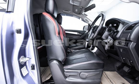 ซื้อ รถมือสอง Isuzu D-Max สีน้ำเงิน รถยนต์ ใน %{เมือง} ใน กรุงเทพมหานคร ซื้อ รถมือสอง Isuzu D-Max สีน้ำเงิน รถยนต์ ใน %{เมือง} ใน กรุงเทพมหานคร
