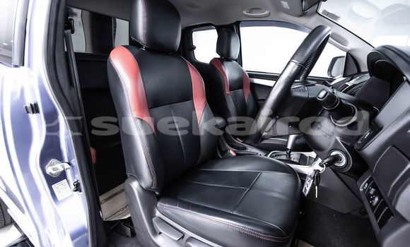 ซื้อ รถมือสอง Isuzu D-Max สีน้ำเงิน รถยนต์ ใน %{เมือง} ใน กรุงเทพมหานคร ซื้อ รถมือสอง Isuzu D-Max สีน้ำเงิน รถยนต์ ใน %{เมือง} ใน กรุงเทพมหานคร