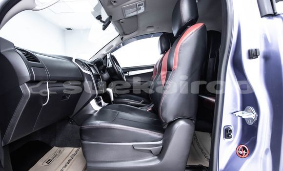 ซื้อ รถมือสอง Isuzu D-Max สีน้ำเงิน รถยนต์ ใน %{เมือง} ใน กรุงเทพมหานคร ซื้อ รถมือสอง Isuzu D-Max สีน้ำเงิน รถยนต์ ใน %{เมือง} ใน กรุงเทพมหานคร