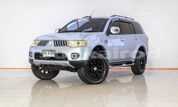 ซื้อ รถมือสอง Mitsubishi Pajero Sport เงิน รถยนต์ ใน %{เมือง} ใน กรุงเทพมหานคร