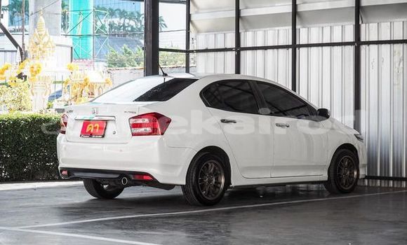 ซื้อ รถมือสอง Honda City ขาว รถยนต์ ใน %{เมือง} ใน กรุงเทพมหานคร ซื้อ รถมือสอง Honda City ขาว รถยนต์ ใน %{เมือง} ใน กรุงเทพมหานคร