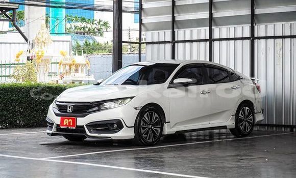 Buy Used Honda Civic White Car in Bangkok in Bangkok