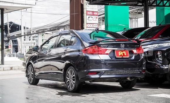 ซื้อ รถมือสอง Honda City สีดำ รถยนต์ ใน %{เมือง} ใน กรุงเทพมหานคร ซื้อ รถมือสอง Honda City สีดำ รถยนต์ ใน %{เมือง} ใน กรุงเทพมหานคร