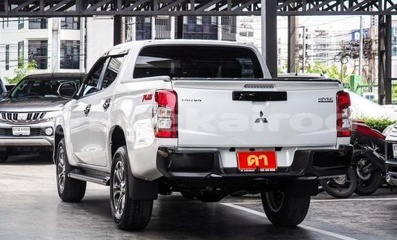 ซื้อ รถมือสอง Mitsubishi Triton ขาว รถยนต์ ใน %{เมือง} ใน กรุงเทพมหานคร ซื้อ รถมือสอง Mitsubishi Triton ขาว รถยนต์ ใน %{เมือง} ใน กรุงเทพมหานคร