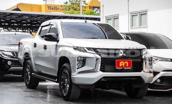 ซื้อ รถมือสอง Mitsubishi Triton ขาว รถยนต์ ใน %{เมือง} ใน กรุงเทพมหานคร ซื้อ รถมือสอง Mitsubishi Triton ขาว รถยนต์ ใน %{เมือง} ใน กรุงเทพมหานคร
