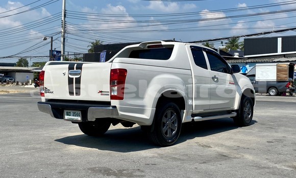 ซื้อ รถมือสอง Isuzu D–MAX ขาว รถยนต์ ใน %{เมือง} ใน กรุงเทพมหานคร ซื้อ รถมือสอง Isuzu D–MAX ขาว รถยนต์ ใน %{เมือง} ใน กรุงเทพมหานคร