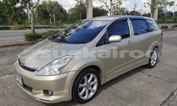 ซื้อ รถมือสอง Toyota Wish เงิน รถยนต์ ใน %{เมือง} ใน กรุงเทพมหานคร