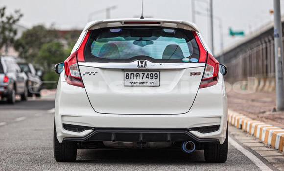 ซื้อ รถมือสอง Honda Jazz ขาว รถยนต์ ใน %{เมือง} ใน กรุงเทพมหานคร ซื้อ รถมือสอง Honda Jazz ขาว รถยนต์ ใน %{เมือง} ใน กรุงเทพมหานคร