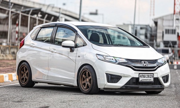 Buy Used Honda Jazz White Car in Bangkok in Bangkok